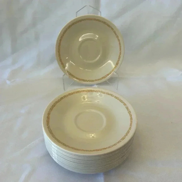 Corelle Other - Vintage Corelle MIRAGE Pattern Saucer Plates Set of 18